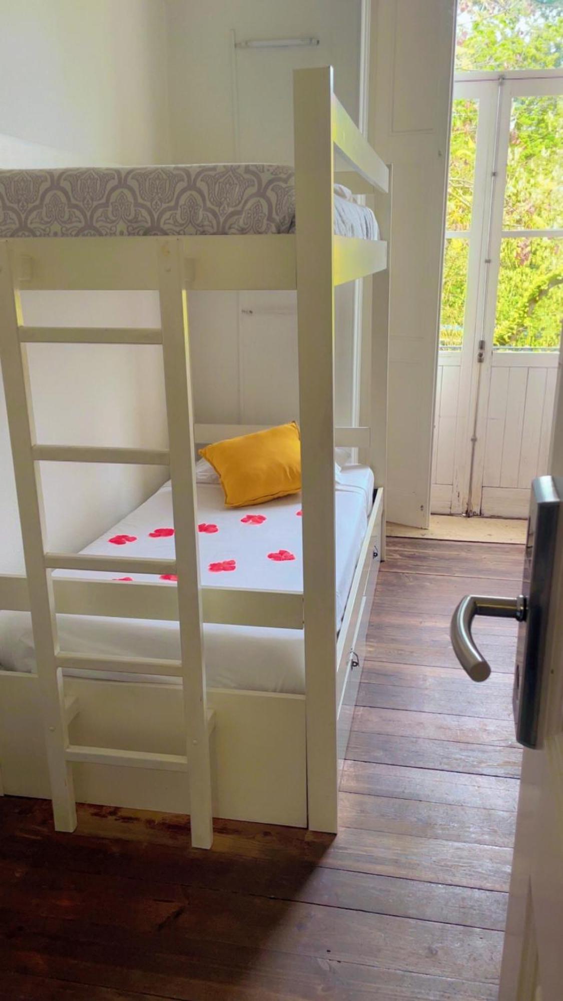 Ww Hostel & Suites Coimbra Bagian luar foto