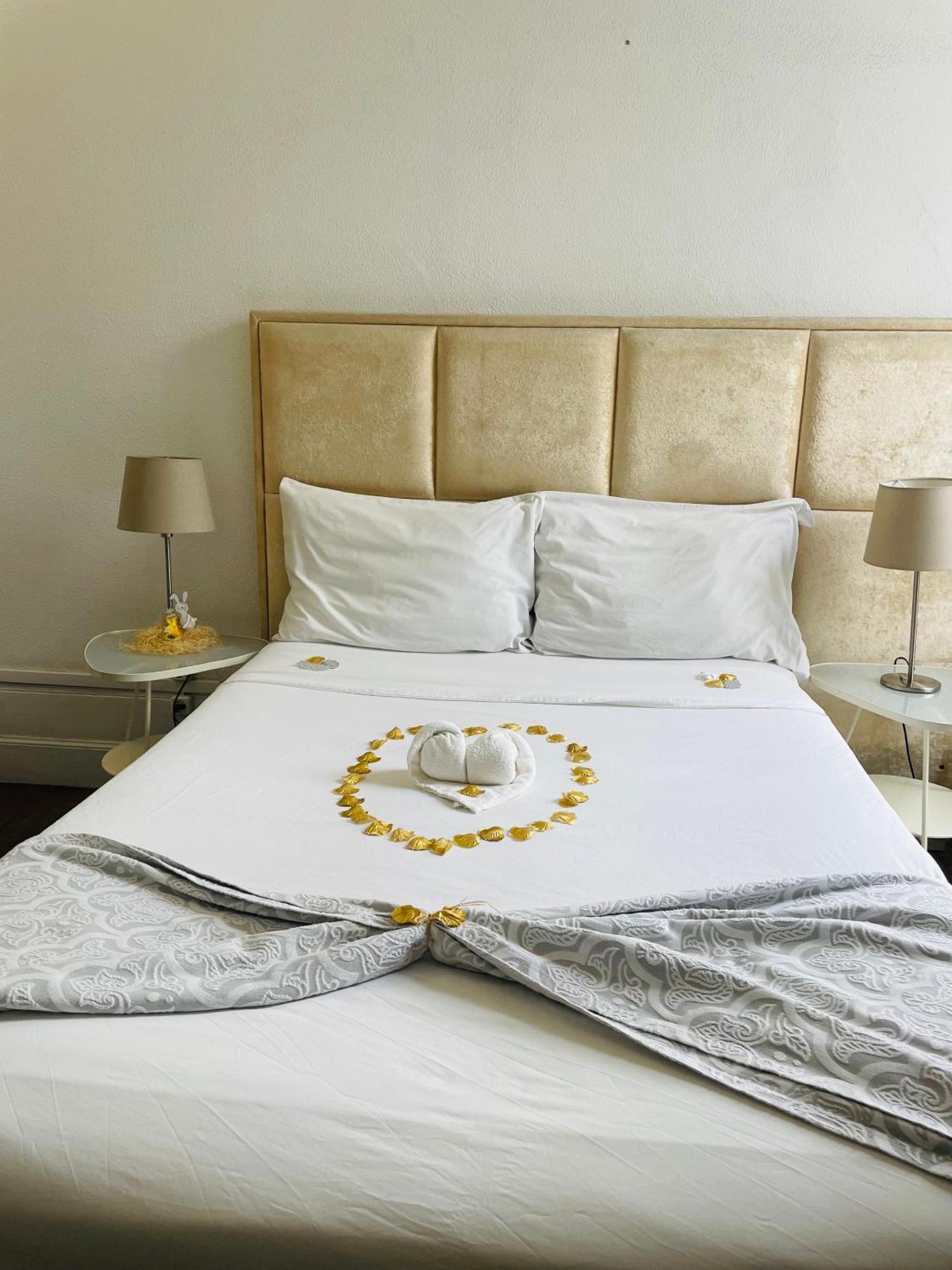 Ww Hostel & Suites Coimbra Bagian luar foto
