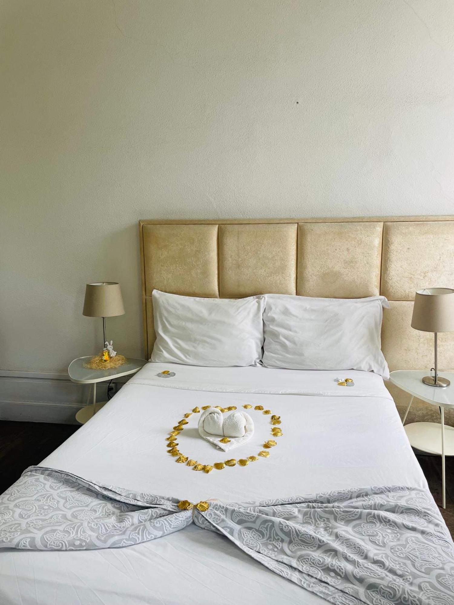 Ww Hostel & Suites Coimbra Bagian luar foto