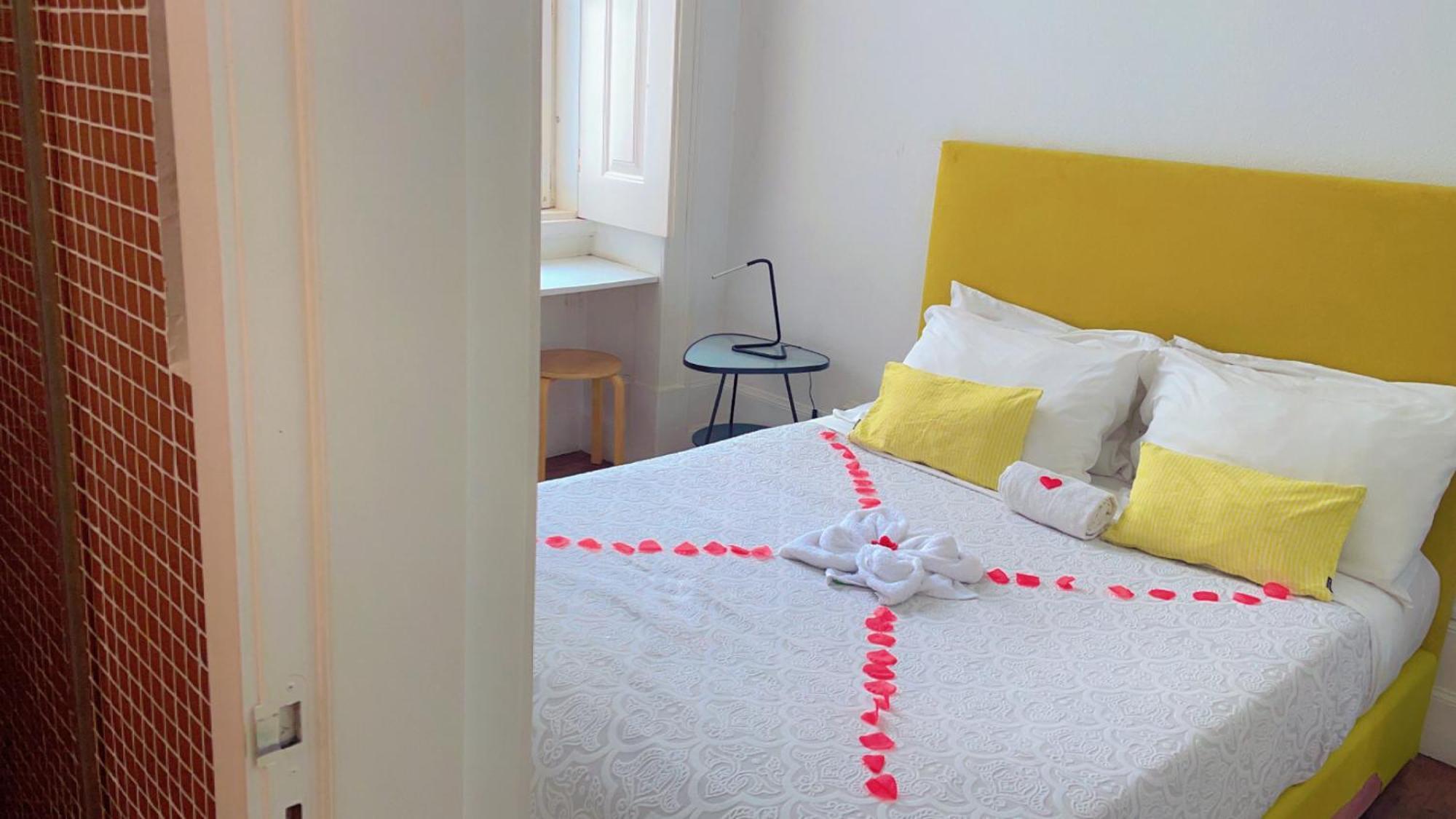 Ww Hostel & Suites Coimbra Bagian luar foto
