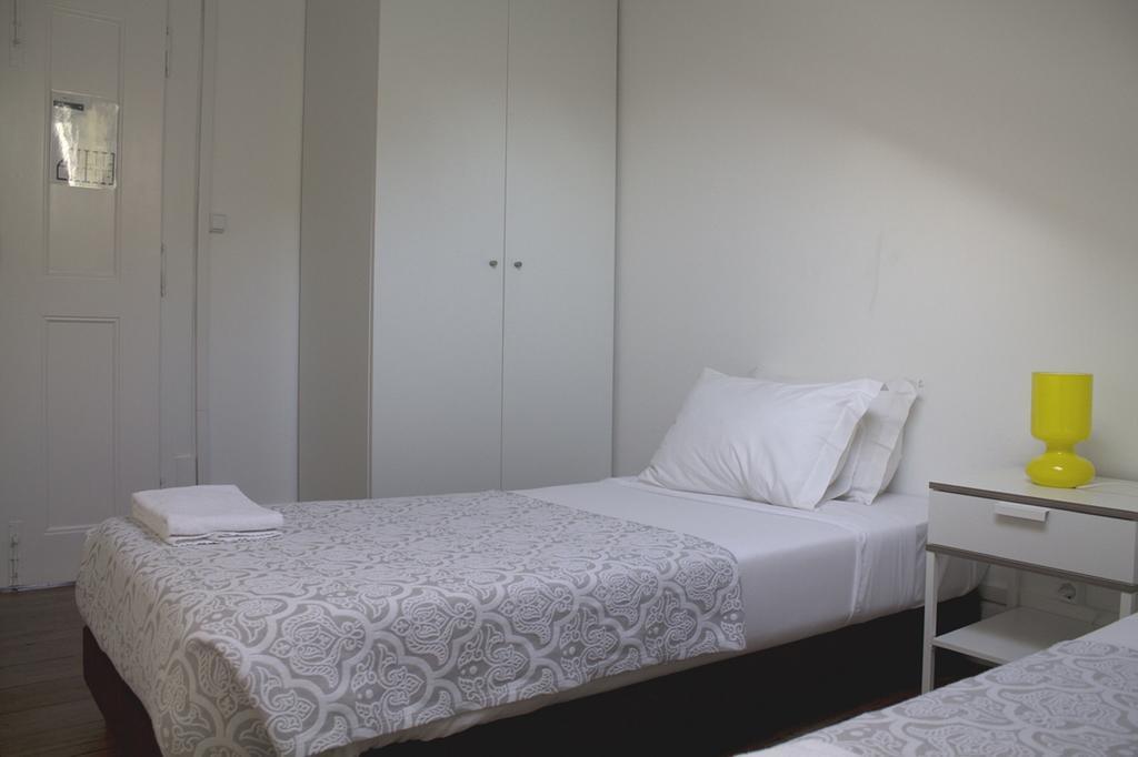 Ww Hostel & Suites Coimbra Bagian luar foto